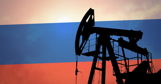 Các nước EU phê chuẩn áp giá trần 60 USD/thùng với dầu Nga - Ảnh 1.