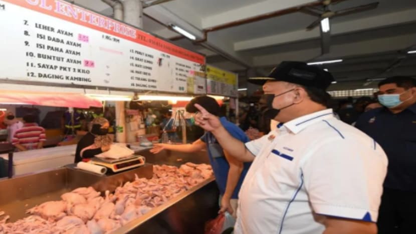 Malaysia ngừng xuất khẩu 3,6 triệu con gà mỗi tháng cho đến khi giá trong nước ổn định - Ảnh 2.