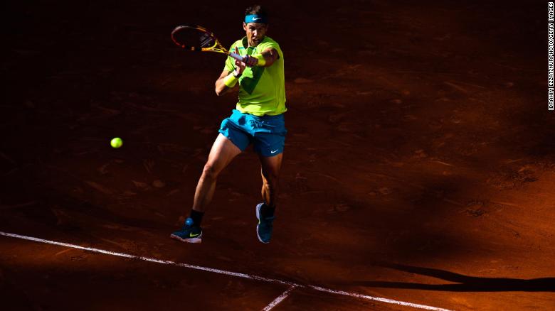 Rafael Nadal gặp đối thủ không đội trời chung Novak Djokovic ở tứ kết Roland Garros - Ảnh 1.