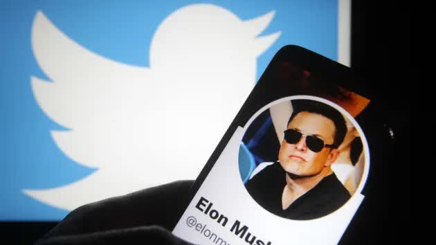 Elon Musk cho biết các doanh nghiệp và chính phủ có thể phải trả tiền để sử dụng Twitter - Ảnh 1.