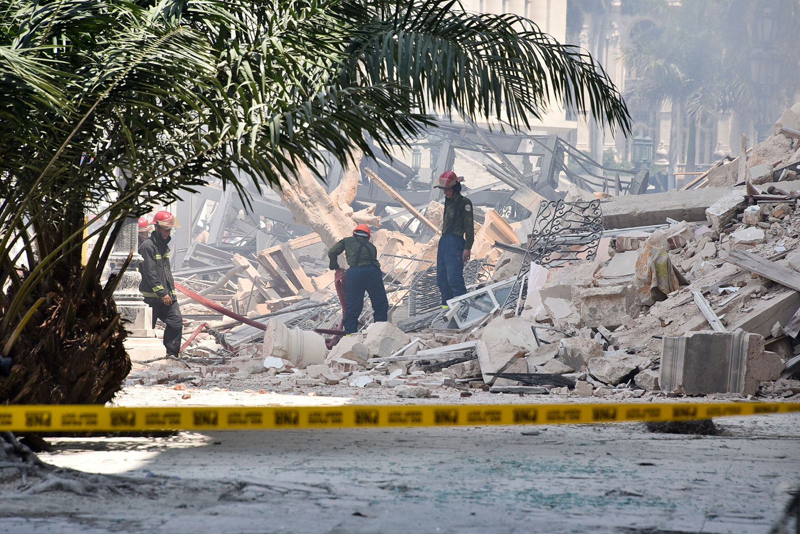Vụ nổ lớn phá hủy khách sạn Saratoga ở Havana, Cuba - Ảnh 3.