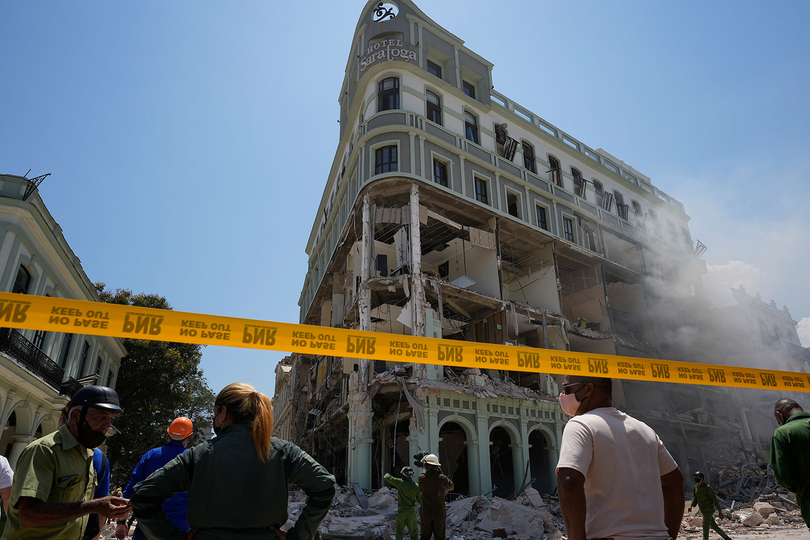 Vụ nổ lớn phá hủy khách sạn Saratoga ở Havana, Cuba - Ảnh 6.