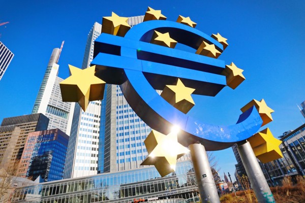 Ngân hàng Trung ương châu Âu họp khẩn về chính sách tiền tệ - Ảnh 1.