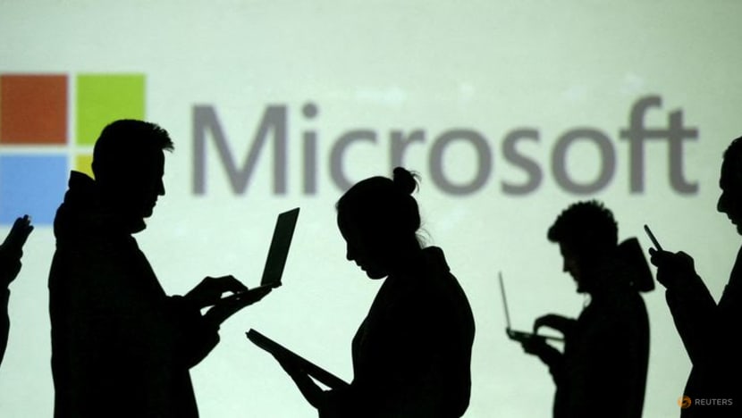 Microsoft giảm doanh thu, dự báo lợi nhuận do tác động của forex - Ảnh 1.