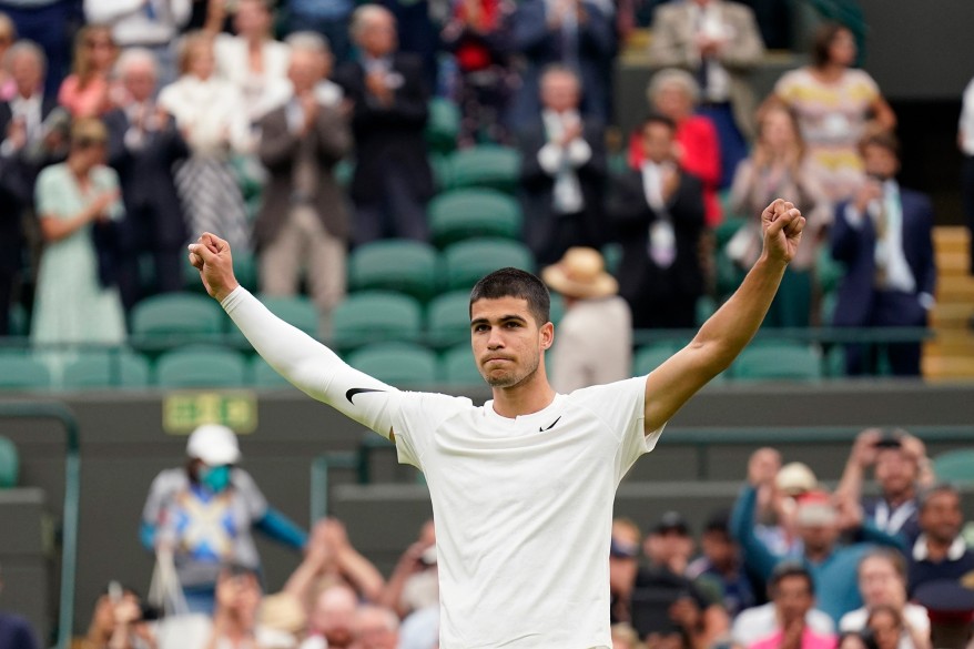 Wimbledon 2022: Khoảnh khắc của các ngôi sao và khoản tiền thưởng kỷ lục 40,3 triệu USD - Ảnh 6.