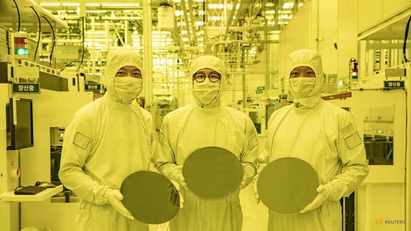 Samsung bắt đầu sản xuất chip 3nm thương mại đầu tiên trên toàn cầu - Ảnh 1.