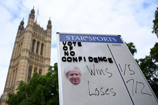 Thủ tướng Anh Boris Johnson vượt qua cuộc bỏ phiếu bất tín nhiệm - Ảnh 1.