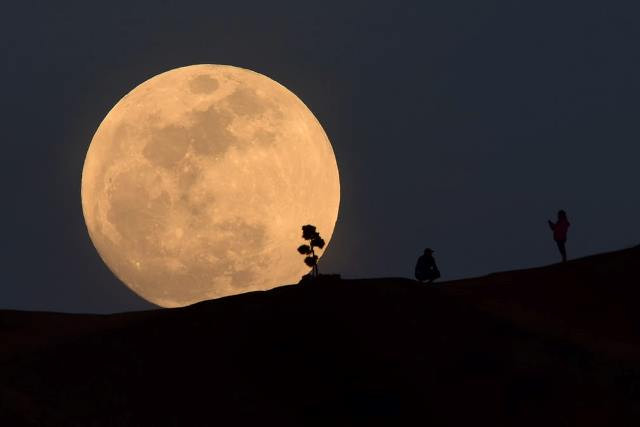 Ngắm siêu trăng lớn nhất trong năm vào chiều nay 13/7 - Ảnh 1.