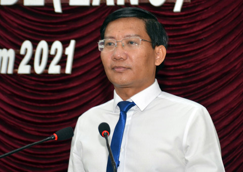 Kỷ luật Chủ tịch và Phó Chủ tịch Bình Thuận - Ảnh 1.