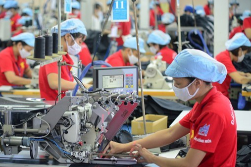 HSBC nâng dự báo tăng trưởng GDP của Việt Nam năm 2022 lên 6,9% - Ảnh 2.