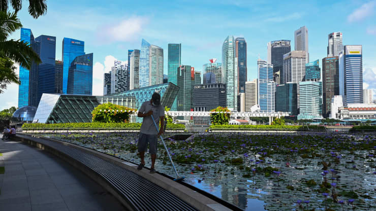 Singapore hạ dự báo tăng trưởng GDP 2022 xuống còn 3-4% - Ảnh 2.