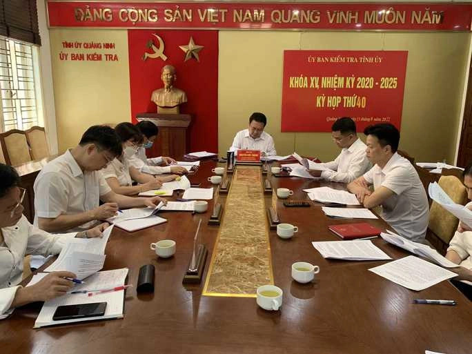 Liên quan vụ Việt Á, 3 cán bộ Sở Y tế Quảng Ninh bị khai trừ Đảng - Ảnh 1.