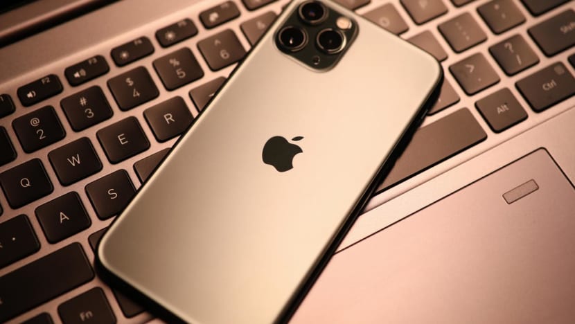 Apple cảnh báo về lỗ hổng bảo mật cho phép tin tặc xâm nhập vào iPhone, iPad và Mac - Ảnh 1.