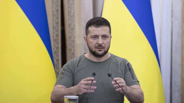 Zelensky cảnh báo về cuộc tấn công ‘đặc biệt tàn nhẫn’ của Nga khi Ukraine chuẩn bị cho Ngày Độc lập  - Ảnh 1.