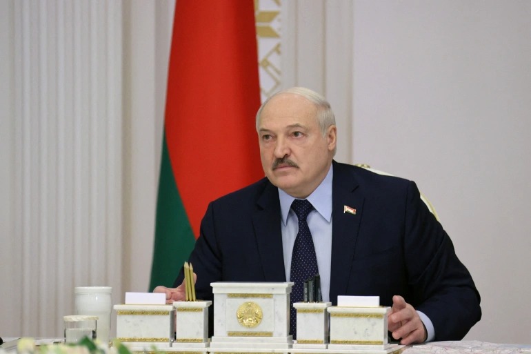 Tổng thống Belarus bất ngờ gửi lời chúc mừng Ukraina trong 'Ngày độc lập' - Ảnh 1.