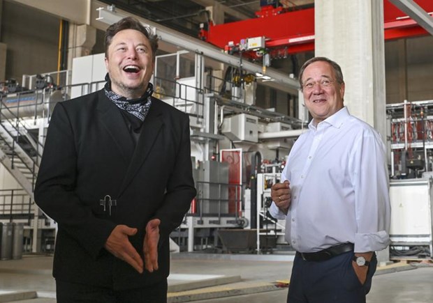 Elon Musk đề xuất các kế hoạch mở rộng nhà máy của Tesla - Ảnh 2.