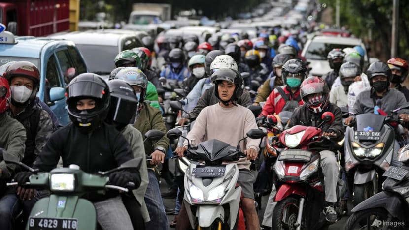 Các doanh nghiệp nhỏ của Indonesia phải gồng mình vì  giá nhiên liệu - Ảnh 1.