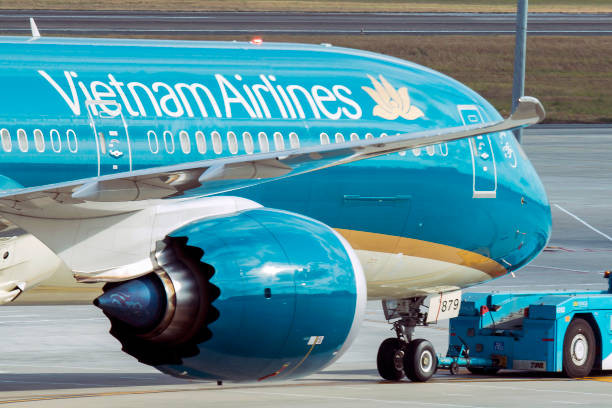 Vietnam Airlines lên tiếng sau cảnh báo hủy niêm yết - Ảnh 1.