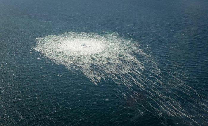 Thụy Điển mở cuộc điều tra vụ đường ống dẫn dầu bị rò rỉ ở biển Baltic theo hướng 'phá hoại' - Ảnh 1.