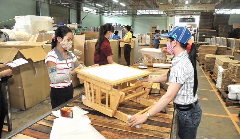 Xuất khẩu đồ gỗ của Việt Nam tháng 8 tăng mạnh - Ảnh 1.