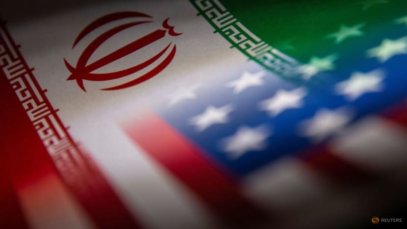 Mỹ áp đặt trừng phạt mới nhằm hạn chế Iran xuất khẩu dầu mỏ - Ảnh 1.