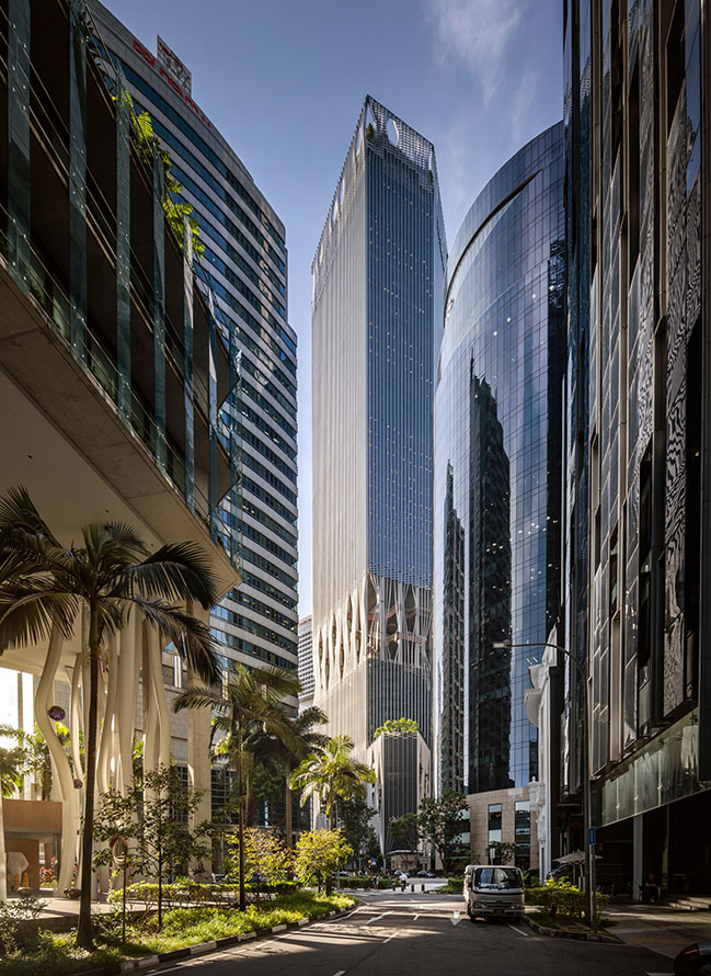 Chiêm ngưỡng tòa nhà chọc trời với ''hệ sinh thái xanh'' tại Singapore - Ảnh 2.