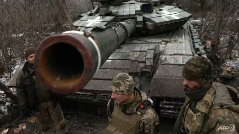 NATO sắp cung cấp vũ khí hạng nặng cho Ukraina?

 - Ảnh 1.