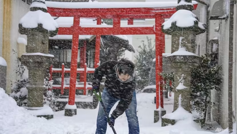 Nhật Bản, Hàn Quốc lạnh bất thường - Ảnh 1.