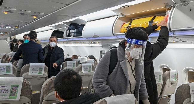 EU khuyến nghị xét nghiệm hành khách đến từ Trung Quốc trước khi khởi hành

 - Ảnh 2.