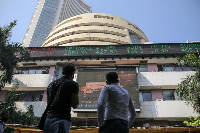 Thị trường chứng khoán Ấn Độ bùng nổ khiến Trung Quốc chìm trong dĩ vãng - Ảnh 2.