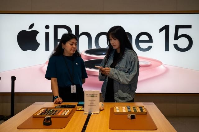 Apple chính thức mất ngôi vương tại Trung Quốc - Ảnh 3.