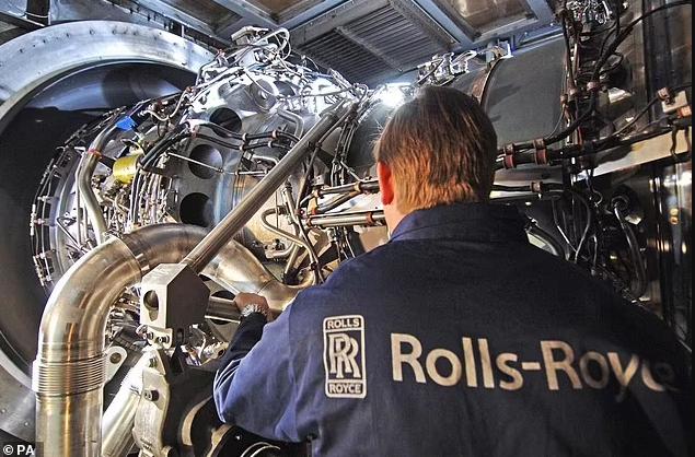 Rolls-Royce sắp cắt giảm tới 2.500 nhân viên trên toàn thế giới - Ảnh 1.