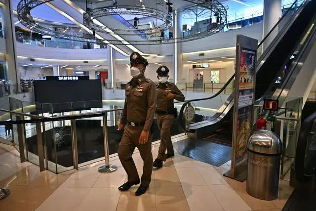 Vụ nổ súng ở Bangkok làm dấy lên nỗi lo về an toàn du lịch Thái Lan - Ảnh 2.