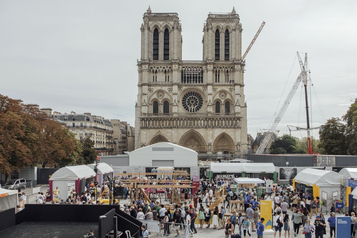 Nhà thờ Đức Bà Paris dự kiến mở cửa trở lại vào năm 2024 - Ảnh 1.