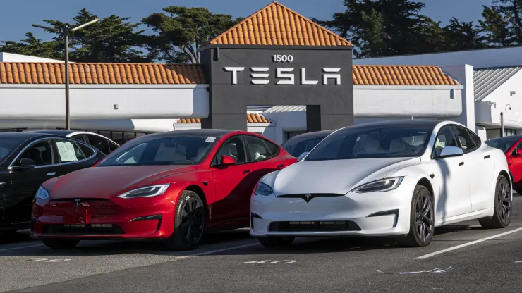 Tesla giảm giá một số mẫu xe ở Mỹ lần thứ 7 trong năm nay - Ảnh 2.