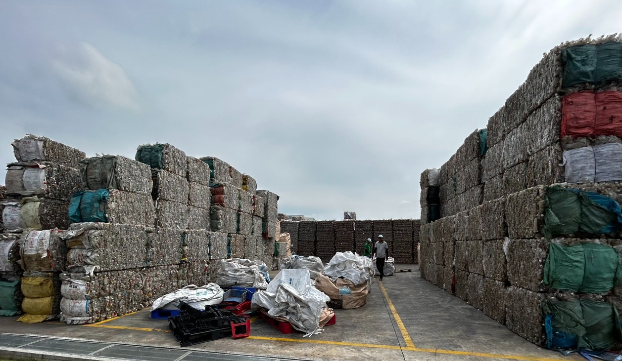Nhà máy nhựa tái chế 60 triệu USD của Duy Tân và cơ hội từ phế liệu- Ảnh 1.