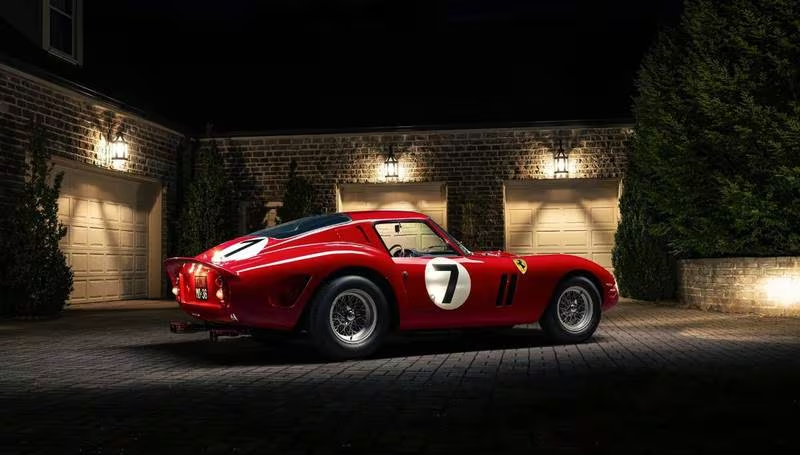 Ferrari trở thành chiếc xe đắt nhất từng được bán đấu giá với 51,7 triệu USD- Ảnh 1.