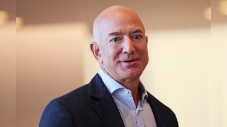 Jeff Bezos: Khách hàng của Amazon luôn 'không hài lòng' - Ảnh 1.