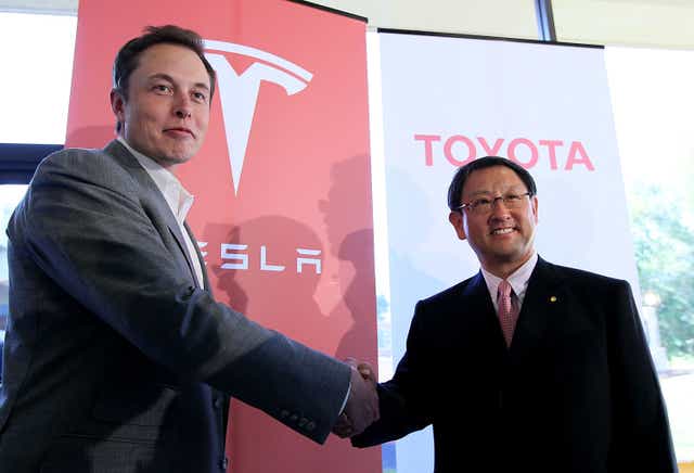 Toyota đang thách thức 'canh bạc xe điện' của Elon Musk- Ảnh 3.