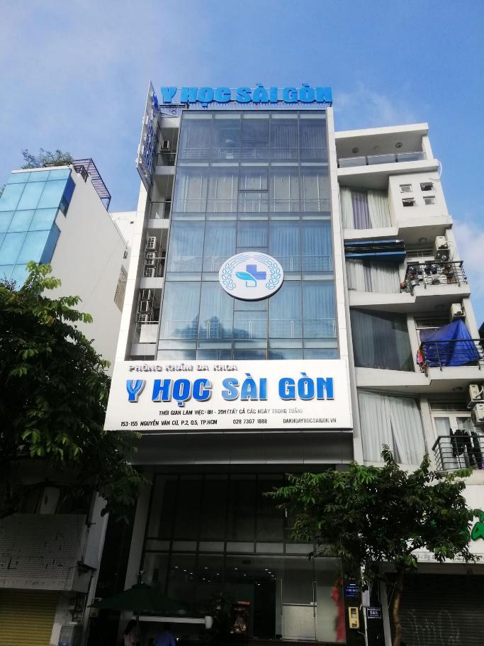 2 bác sĩ Phòng khám Đa khoa Y học Sài Gòn bị tước chứng chỉ hành nghề - Ảnh 1.