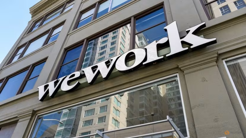 WeWork, 'con cưng' từng được định giá 47 tỷ USD của SoftBank nộp đơn xin bảo hộ phá sản - Ảnh 1.