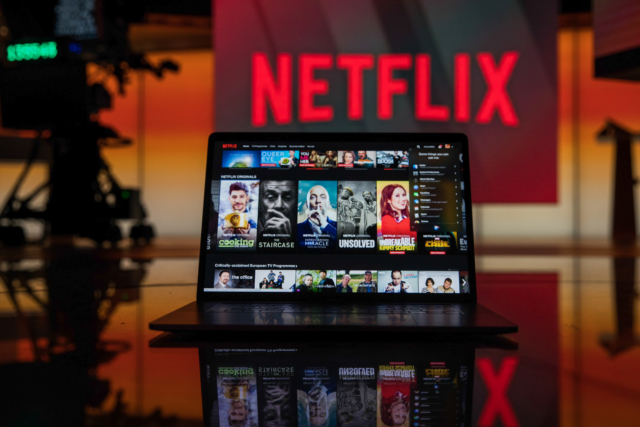 Lần đầu tiên, Netflix công bố dữ liệu lượt xem cho tất cả các tựa phim- Ảnh 1.