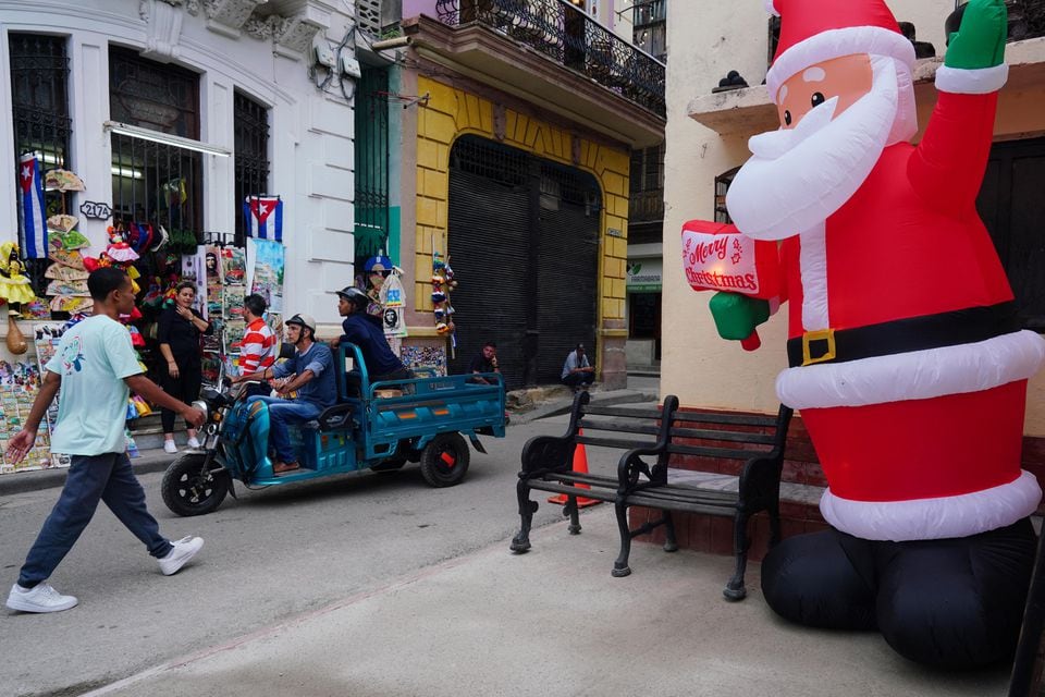Cuba lại đón Giáng sinh buồn khi khủng hoảng kinh tế tiếp diễn- Ảnh 4.