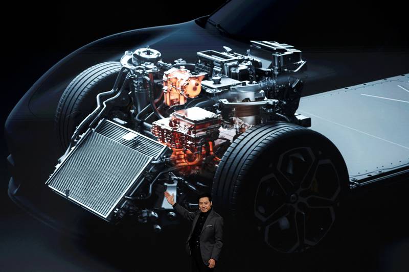 Xiaomi trình làng xe điện đầu tiên, tham vọng trở thành Porsche hoặc Tesla của Trung Quốc- Ảnh 2.
