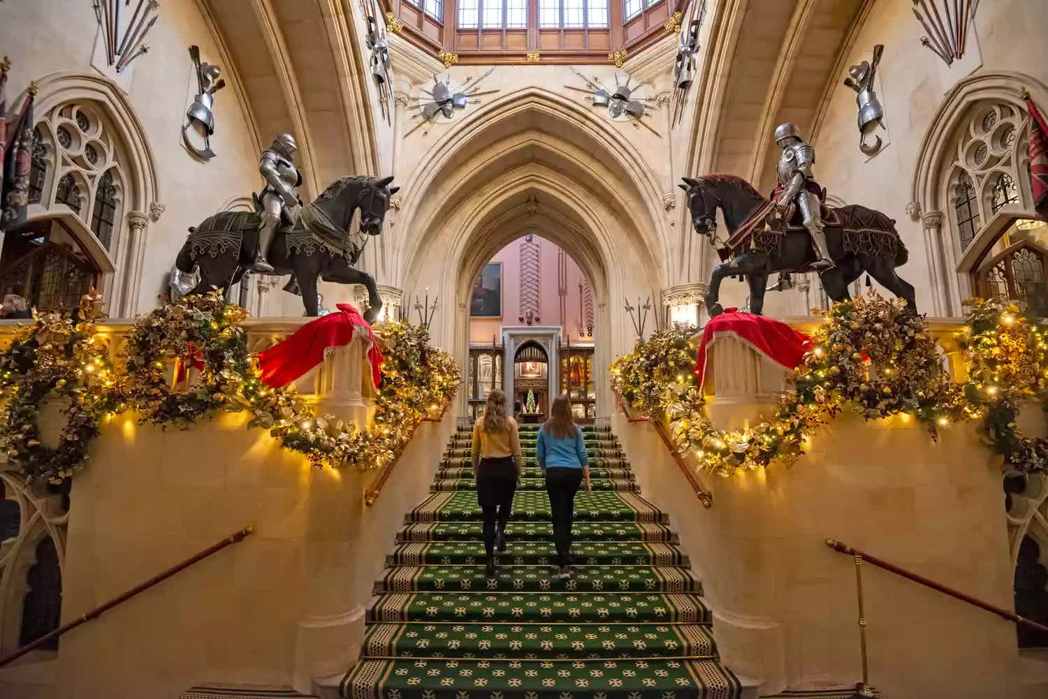 Lâu đài Windsor trang hoàng rực rỡ đón Giáng sinh- Ảnh 4.