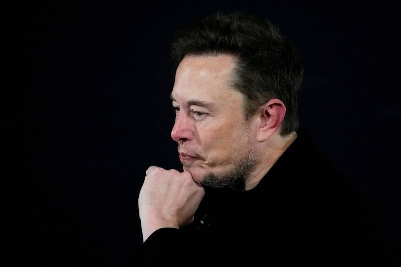 Tỷ phú Elon Musk 'giàu tài sản' nhưng 'nghèo tiền mặt'- Ảnh 1.