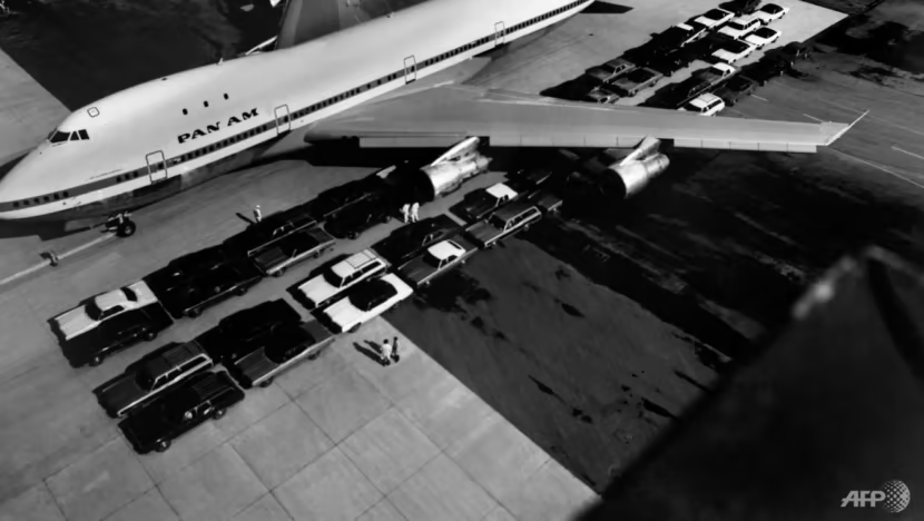 Boeing bàn giao chiếc 747 cuối cùng, tạm biệt 'Nữ hoàng bầu trời' - Ảnh 6.