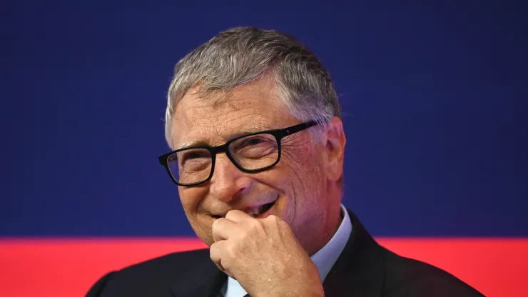Bill Gates nói về ChatGPT: 'Phát minh của OpenAI mang tính bước ngoặt như mạng Internet' - Ảnh 1.