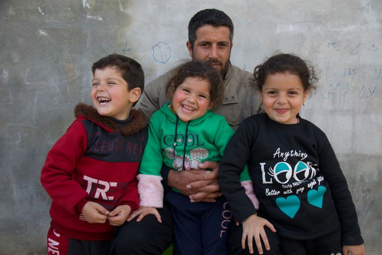 Gia đình 5 người Syria sống sót kỳ diệu sau 40 giờ bị chôn vùi bởi động đất - Ảnh 1.