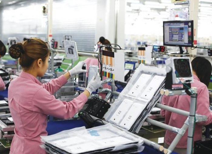 Sản lượng nhà máy Việt Nam tăng trong tháng 2, sản lượng điện thoại thông minh giảm - Ảnh 2.